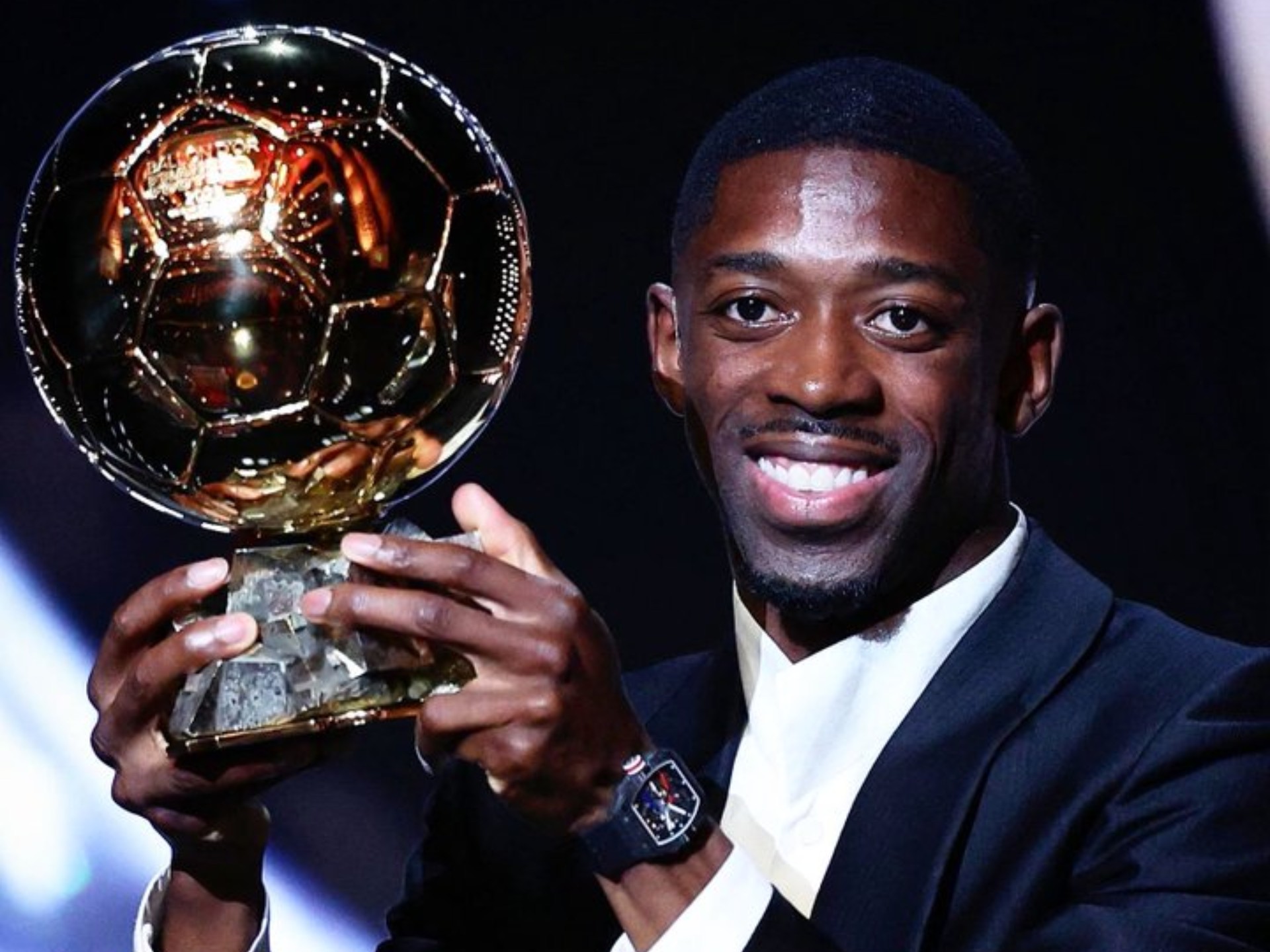 官方：葡萄牙主帅马丁内斯当选加泰罗尼亚足协年度最佳教练