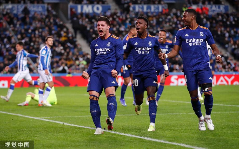 卡塔尔男足在小组赛中0-3爆冷负于突尼斯，遗憾出局，引发热议。