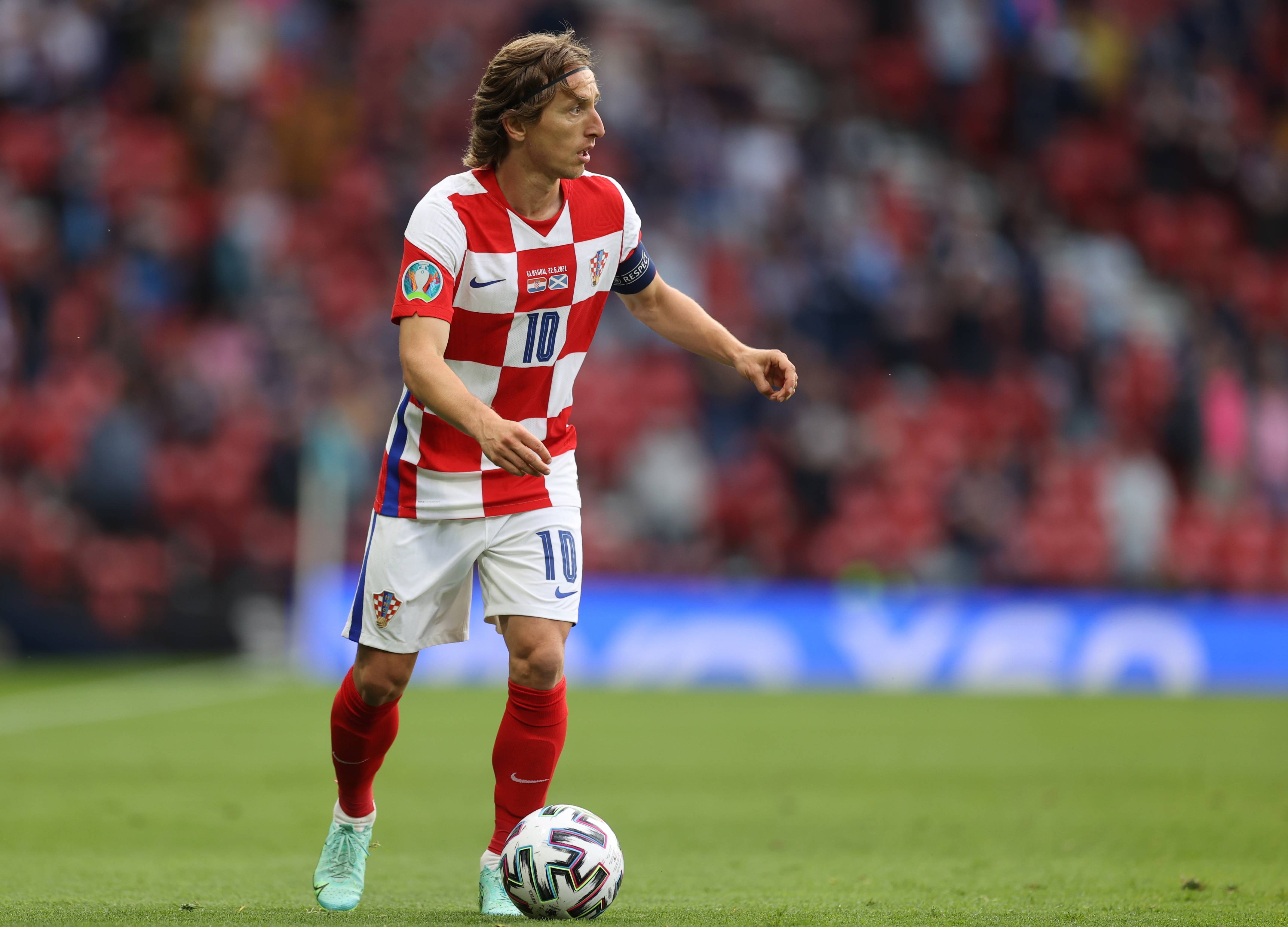 球员被球迷喊“去找个班上”，加图索：坦白地说这让我很难受