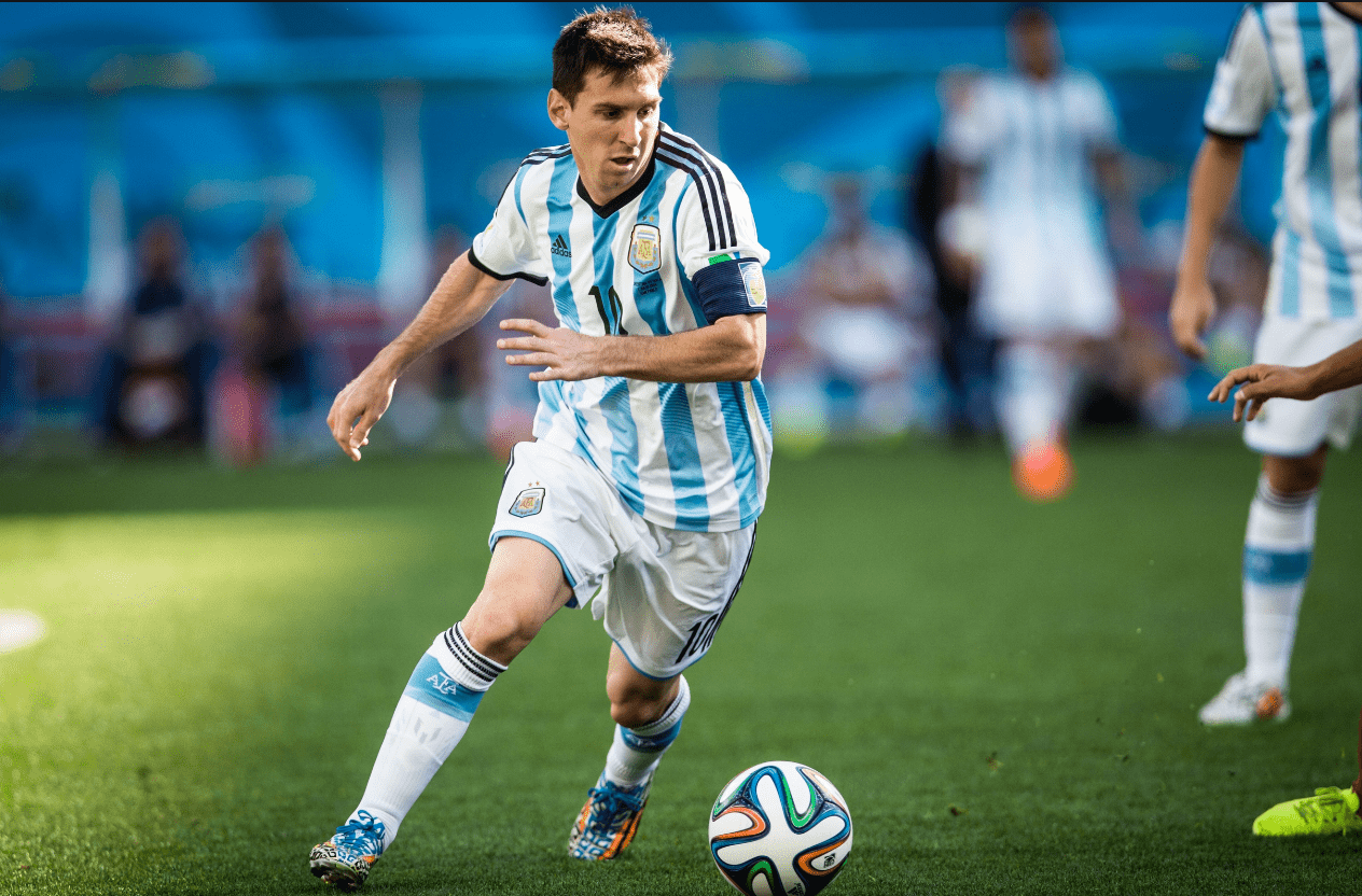 足球世界杯亚洲区关键进球回顾