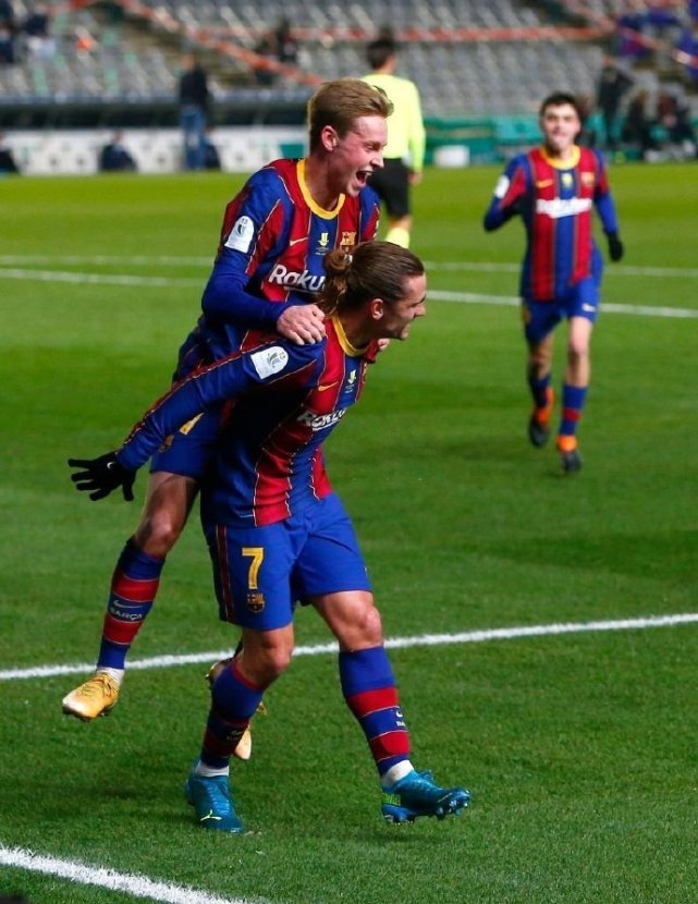 前裁判：米兰确实不该被判点球，但主裁判给的理由有问题