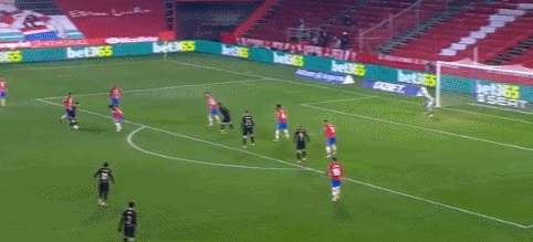 马特乌斯：我和马拉多纳就像梅西和C罗，但我们场外相处更多