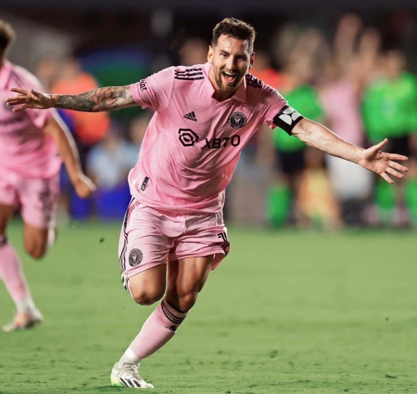 罗体：邓弗里斯、达米安等5名球员今日在国米基地进行康复